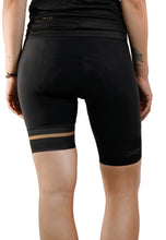 Load image into Gallery viewer, Dashbike - Reaction Line 1.5 - bib shorts - women
